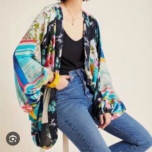 Anthropologie Akemi + Kin kimono